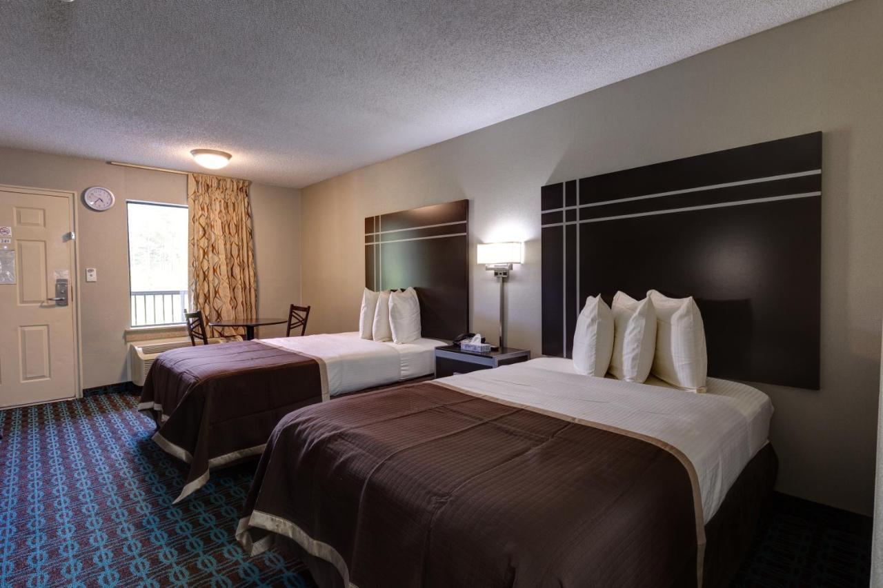 Deluxe Inn - Fayetteville I-95 מראה חיצוני תמונה