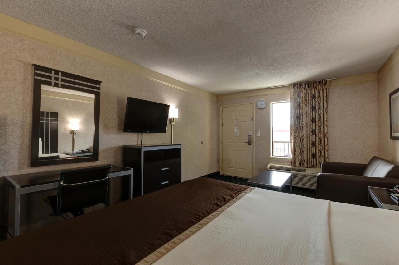 Deluxe Inn - Fayetteville I-95 מראה חיצוני תמונה