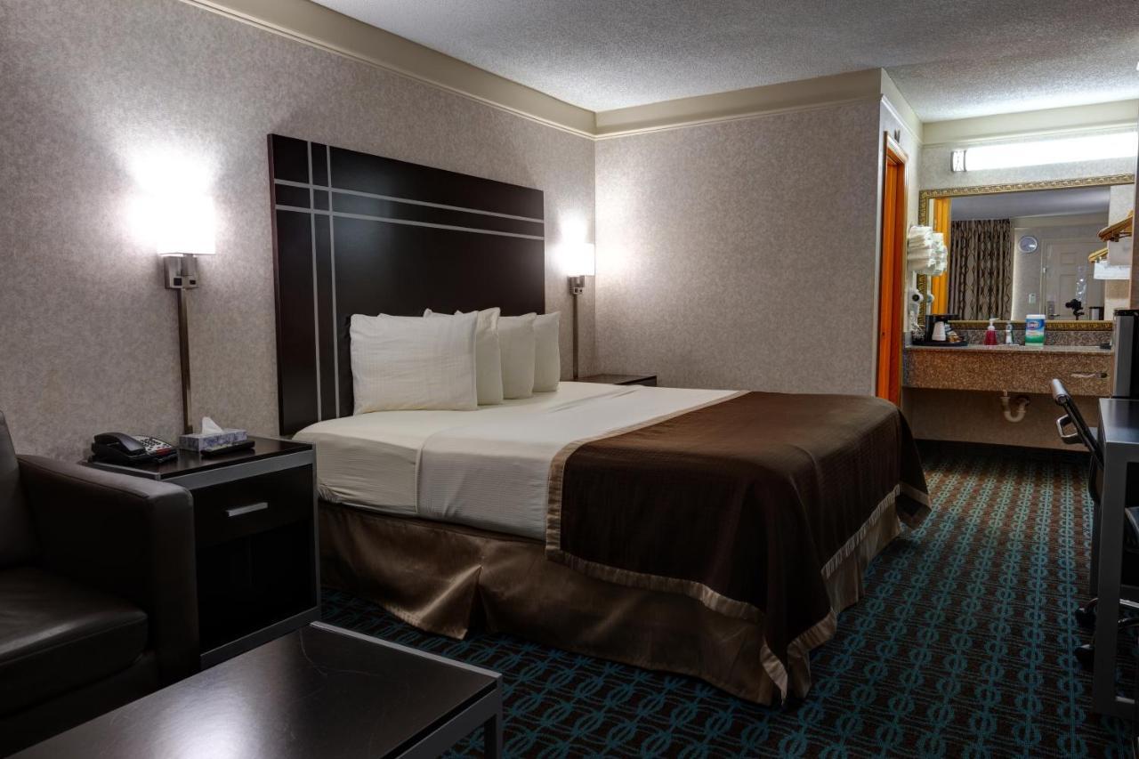 Deluxe Inn - Fayetteville I-95 מראה חיצוני תמונה