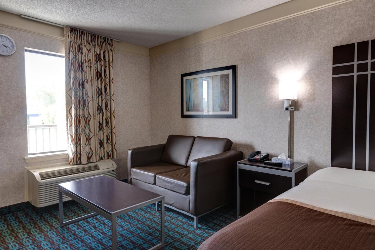 Deluxe Inn - Fayetteville I-95 מראה חיצוני תמונה