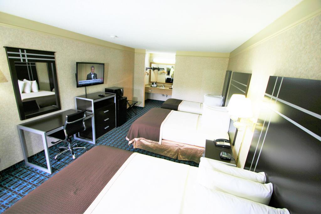 Deluxe Inn - Fayetteville I-95 מראה חיצוני תמונה
