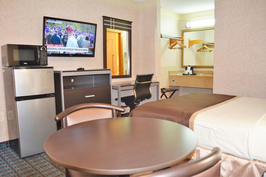 Deluxe Inn - Fayetteville I-95 מראה חיצוני תמונה