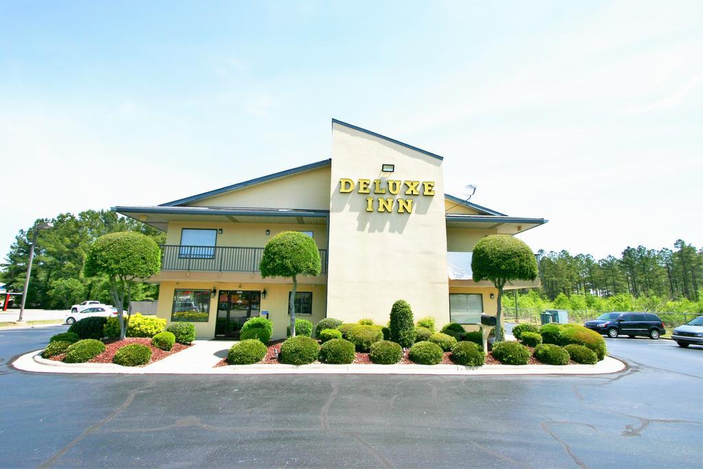 Deluxe Inn - Fayetteville I-95 מראה חיצוני תמונה